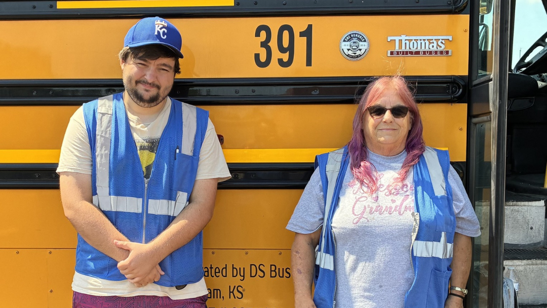 Baton Rouge school bus rental for field trips, athletics, and safe student transportation by DS Bus Lines